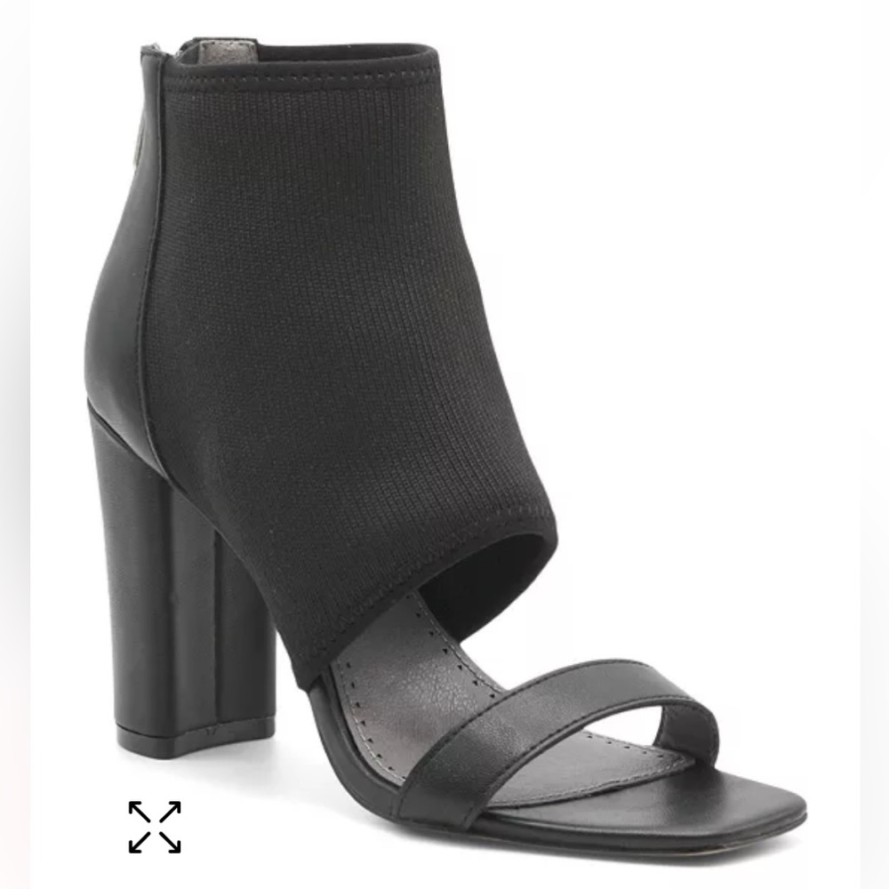 Women’s Adrienne Vittudini open toe shooties Geraldine 7.5 black block heel